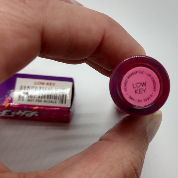 Half Caked Lip Fondant in Low Key - Picture 6 of 8